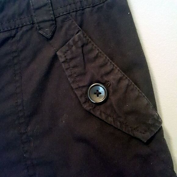 H&M Cuffed Black Shorts with Pockets sz 10 - Picture 2 of 8